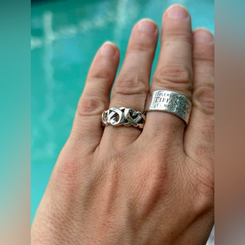 Tiffany & Co Paloma Picasso triple loving heart ring